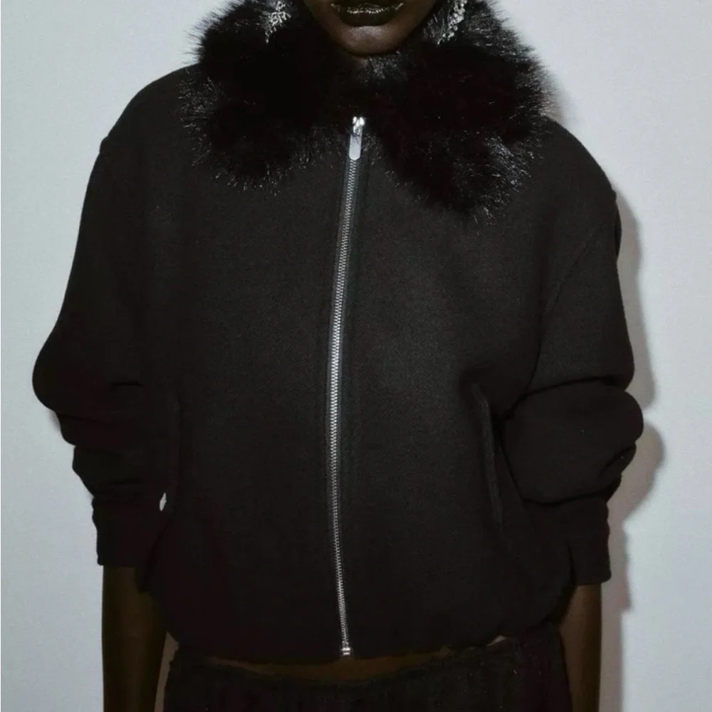 Zara Black Bomber Jacket with Faux-Fur Collar - Picture 1 of 9